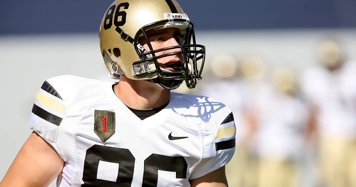 College football athlete in uniform.